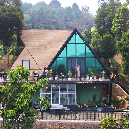 Misty Hideout Bed and Breakfast Kakkadampoyil Exterior foto