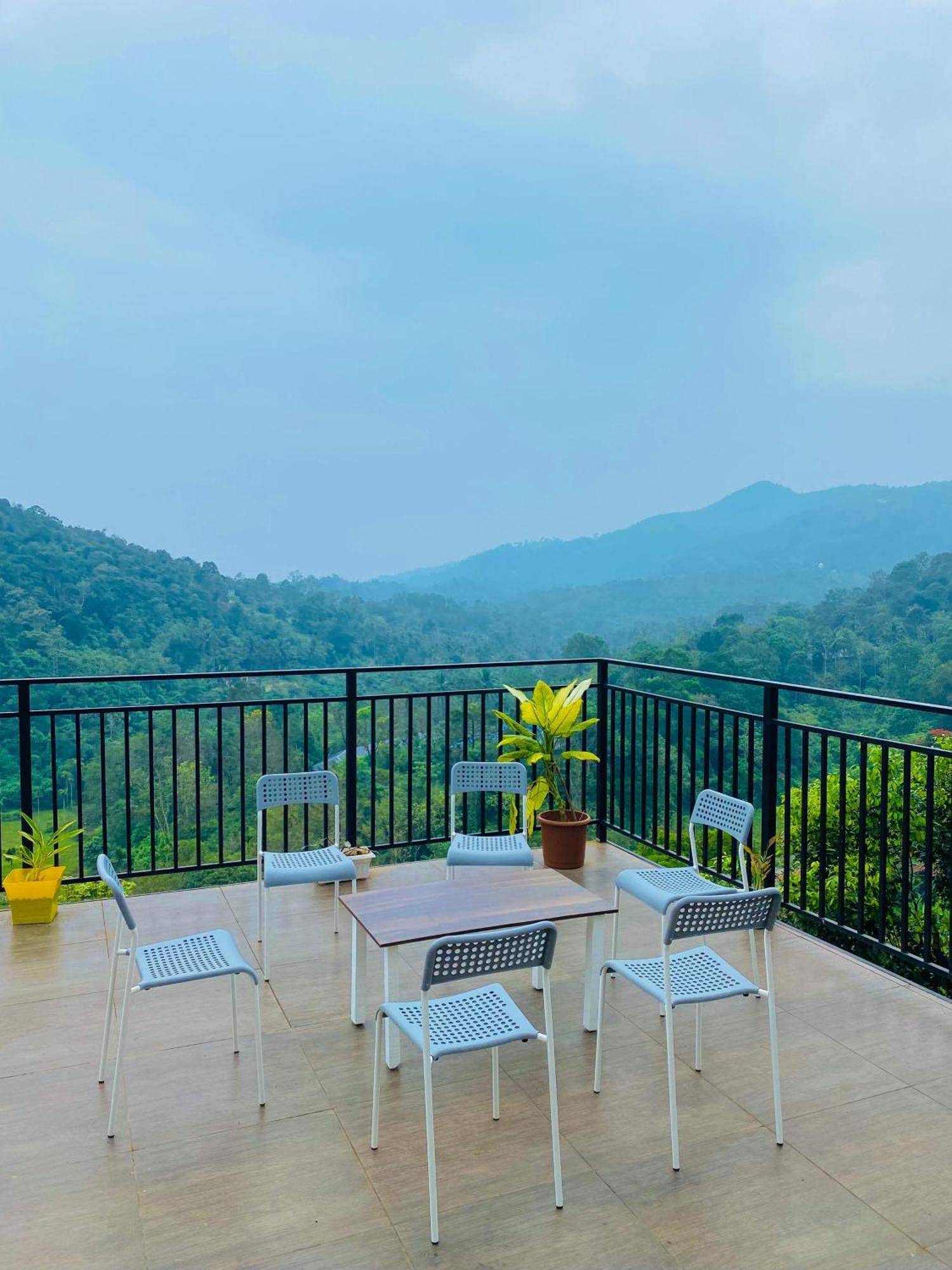 Misty Hideout Bed and Breakfast Kakkadampoyil Exterior foto