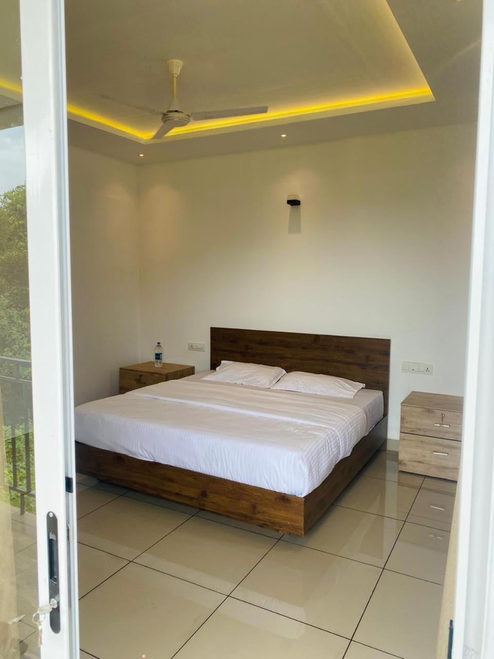Misty Hideout Bed and Breakfast Kakkadampoyil Exterior foto
