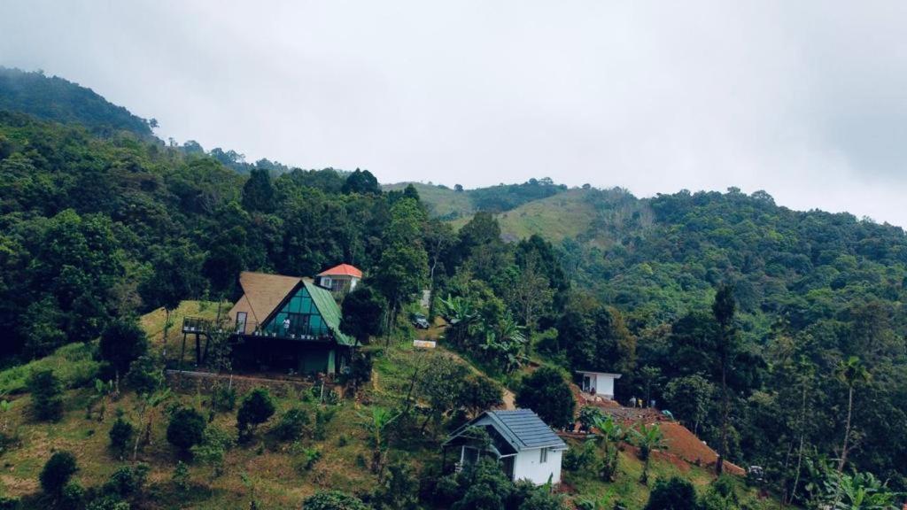 Misty Hideout Bed and Breakfast Kakkadampoyil Exterior foto